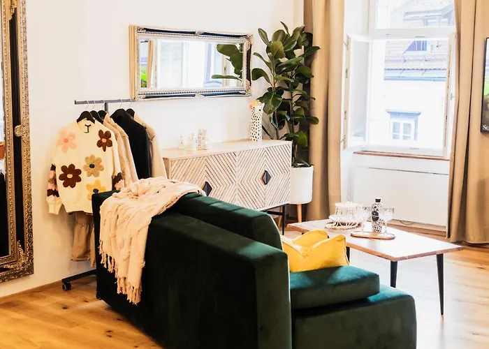 Hercules Strict Centre Superior Апартаменти *